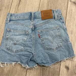 Levi's rib cage shorts NWOT!!!